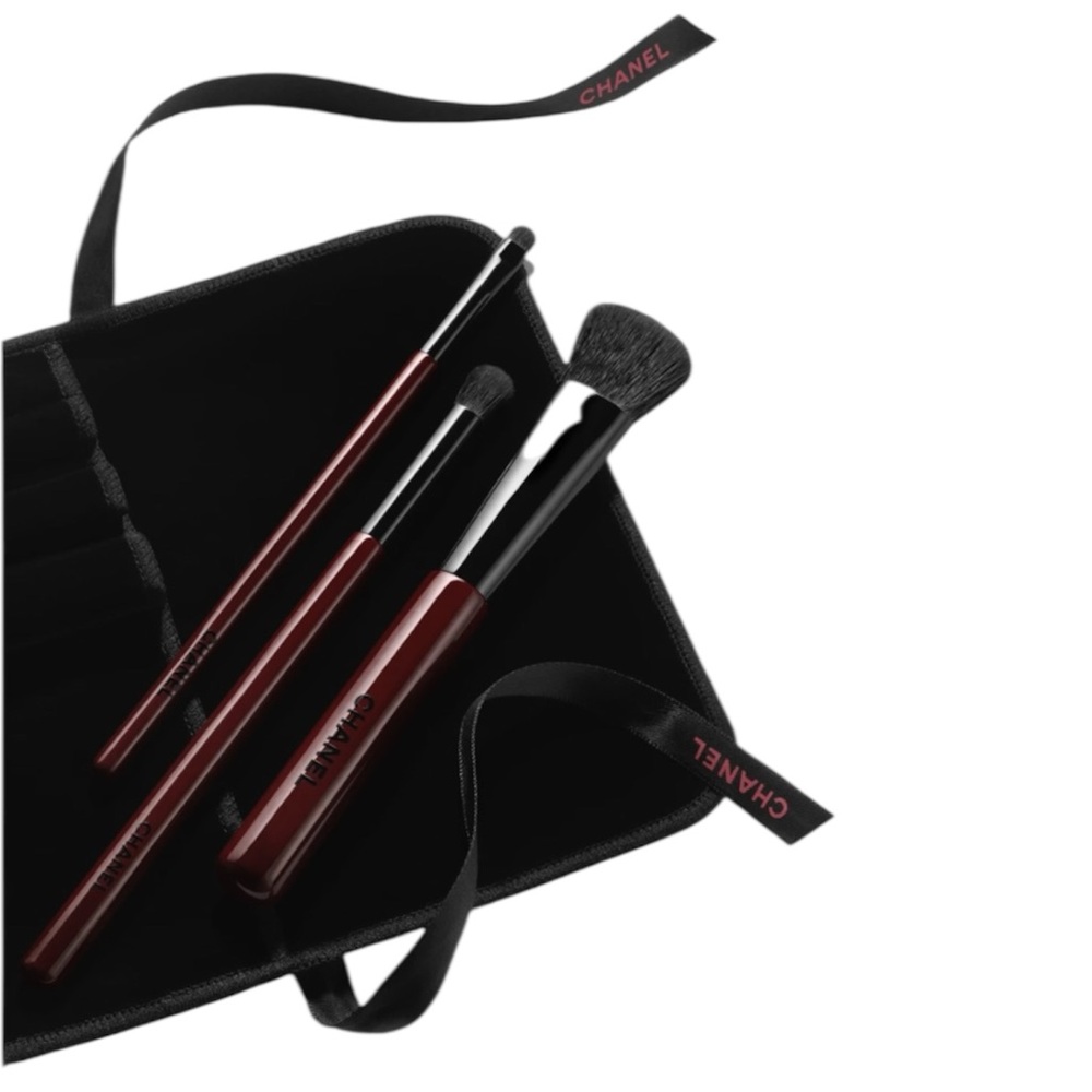 🔥NEW CHANEL LES PINCEAUX ROUGE NOIR Collection of 3 Professional Makeup Brushes - Picture 5 of 10